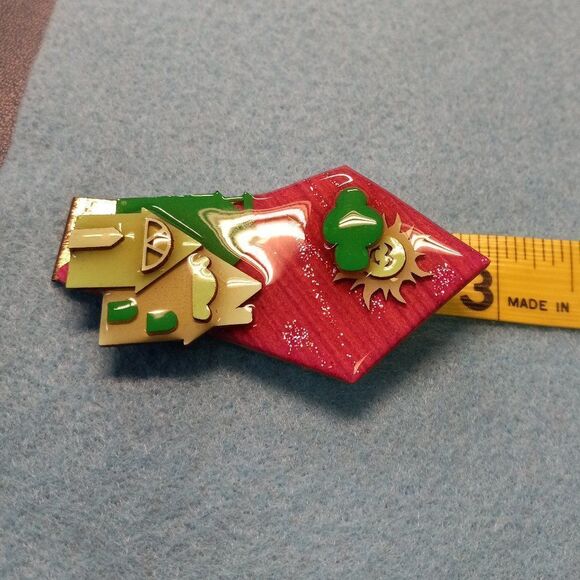 House Pin by Lucinda - Picture 4 of 4